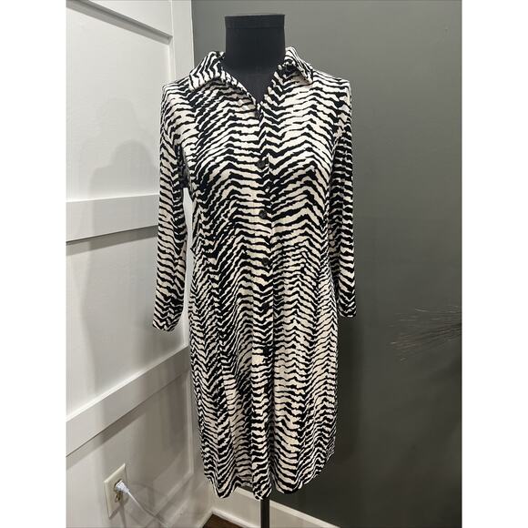 NWT Chico’s Travelers Duster/ Jacket / Dress Zebra Print, Size 1 - Picture 1 of 4